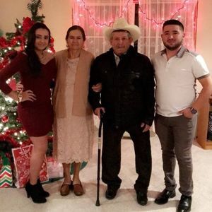 Meet your Posher, Marcos